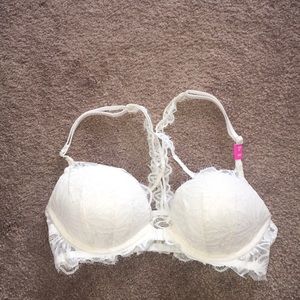 New Victoria’s Secret white lace push up bra 32C